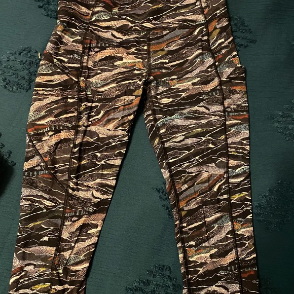 Lululemon 7/8 Fast & Free leggings - Picture 3 of 6